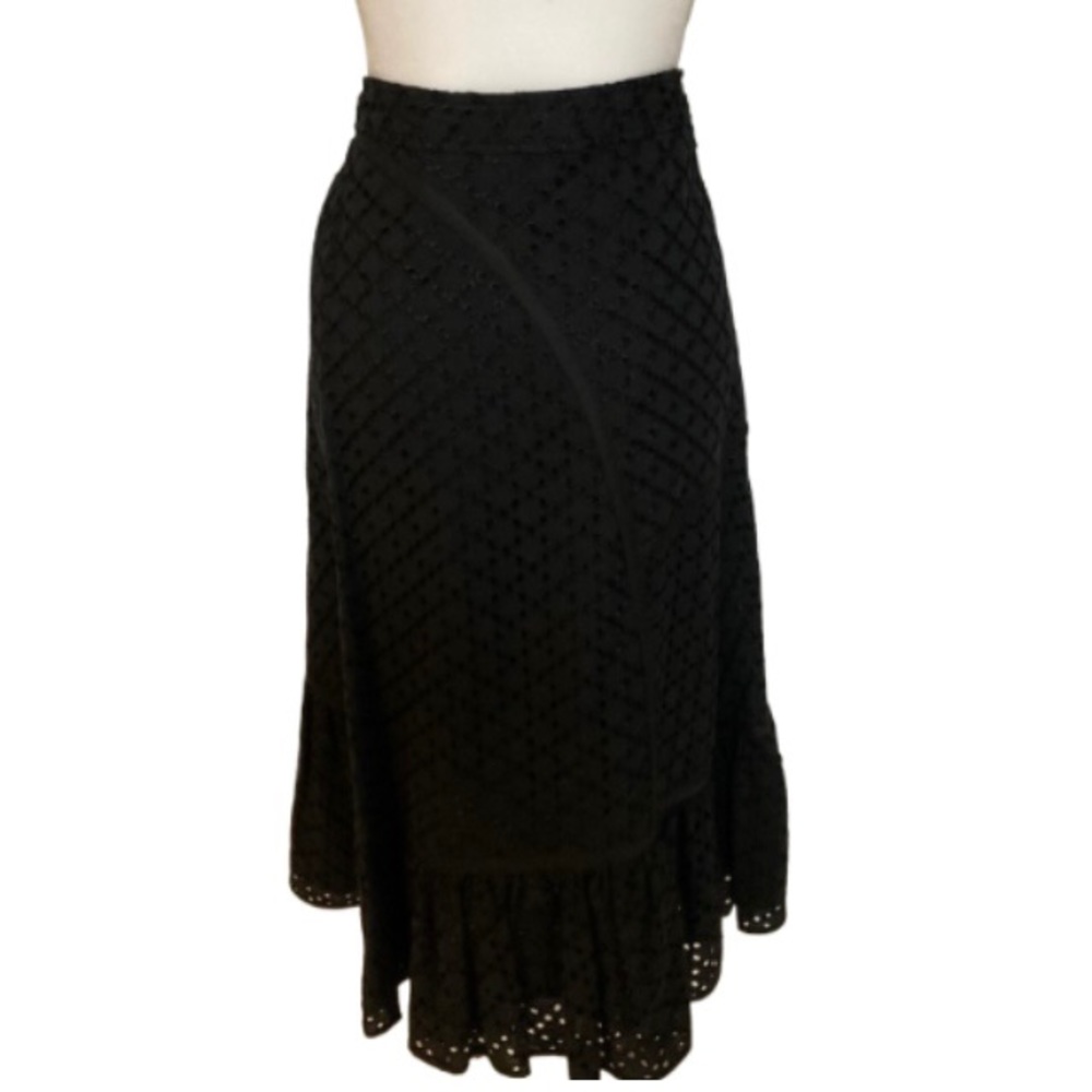 NWT Peter Nygard Black Eyelet Design Skirt Size 14